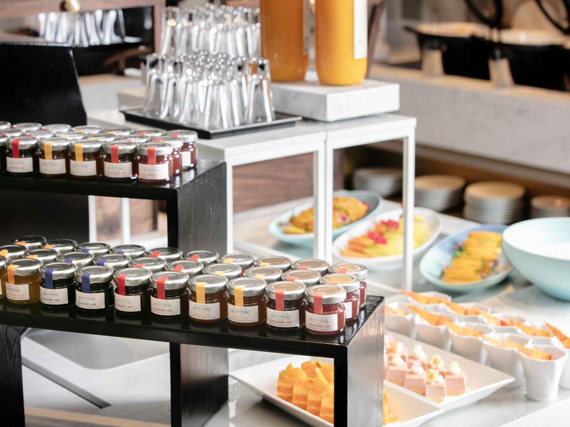 Nagoya Kanko Hotel Zewnętrze zdjęcie A selection of jams